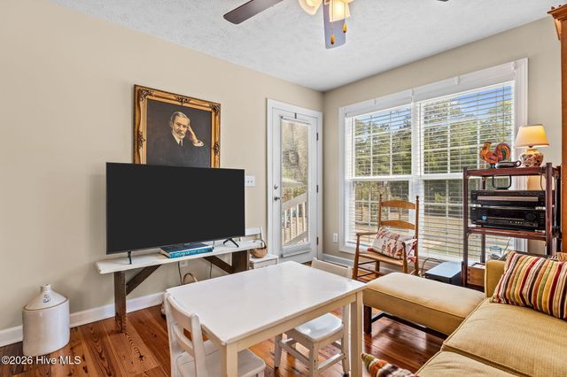 5 Vineyard Place, Foxfire Village, NC 27281