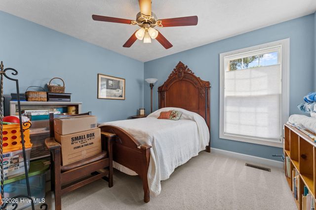 5 Vineyard Place, Foxfire Village, NC 27281