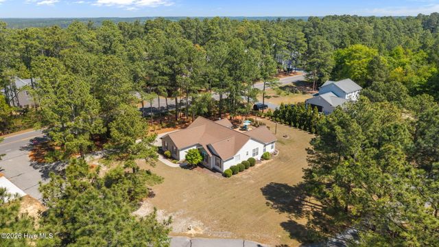 5 Vineyard Place, Foxfire Village, NC 27281