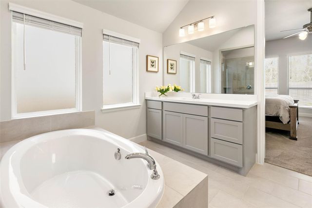 508 Stella Beth Way, Montgomery, TX 77316