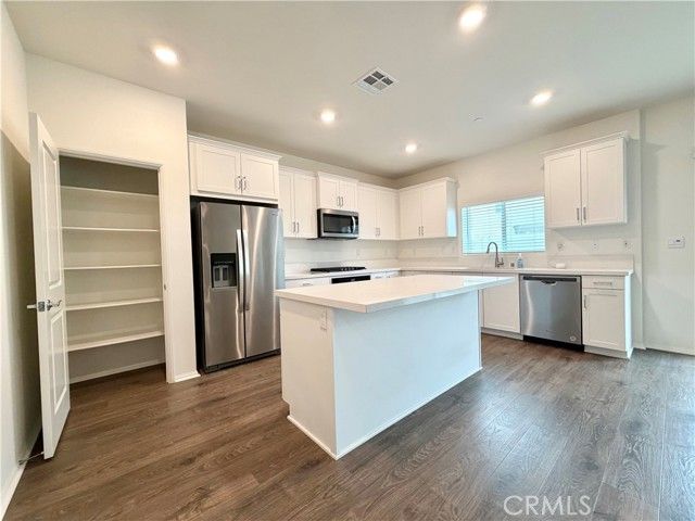 31356 Sycamore Leaf, Winchester, CA 92596