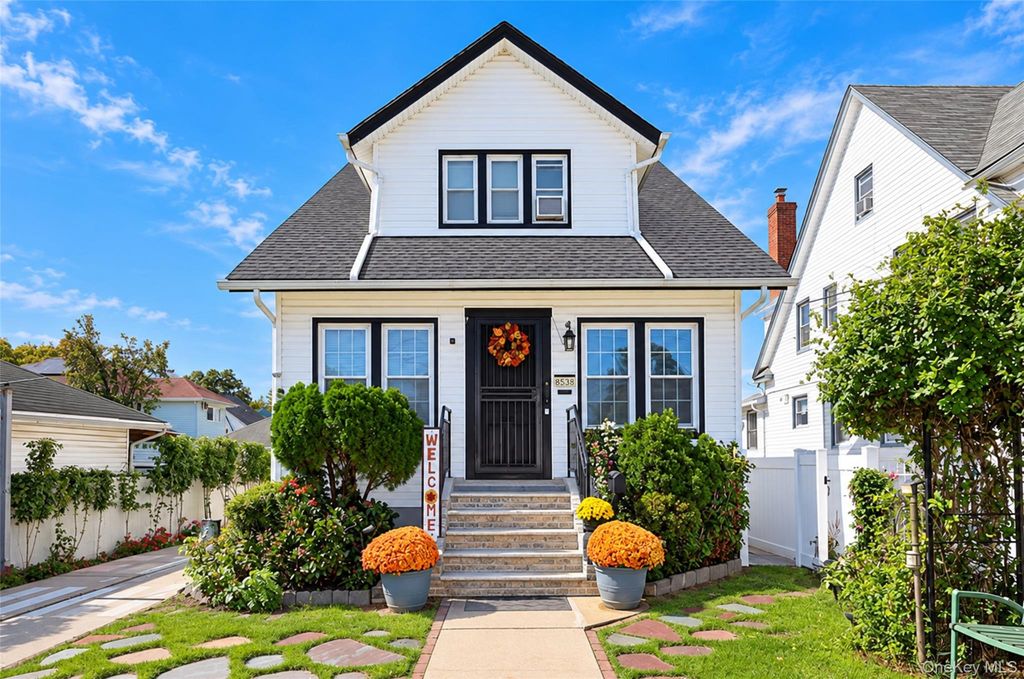 88-38 197th Street, Hollis, NY 11423