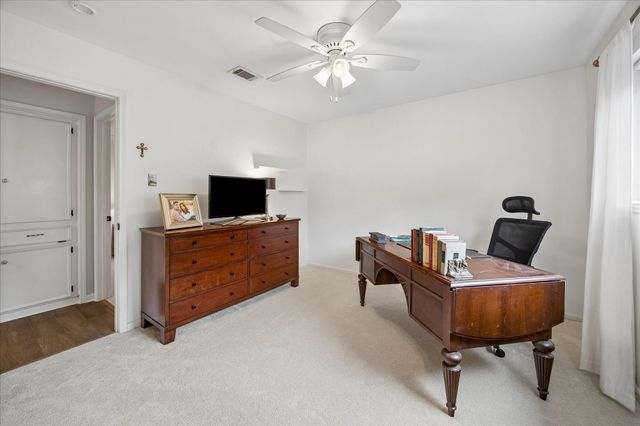 10802 Piping Rock Lane, Houston, TX 77042