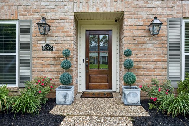 10802 Piping Rock Lane, Houston, TX 77042