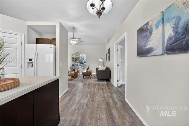 9480 W Wakefield Court, Garden City, ID 83714