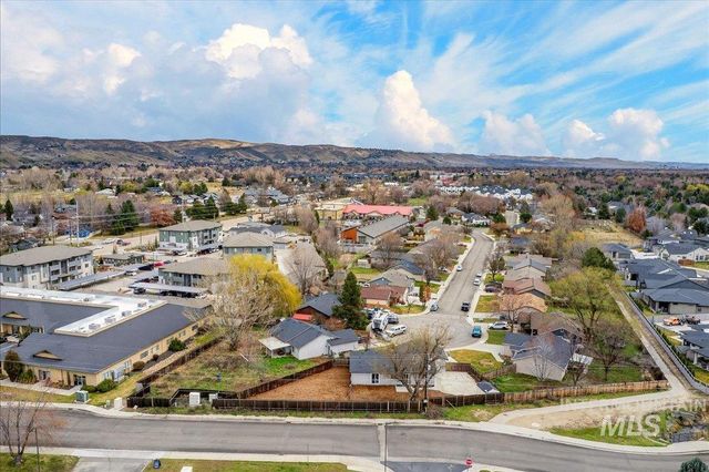 9480 W Wakefield Court, Garden City, ID 83714