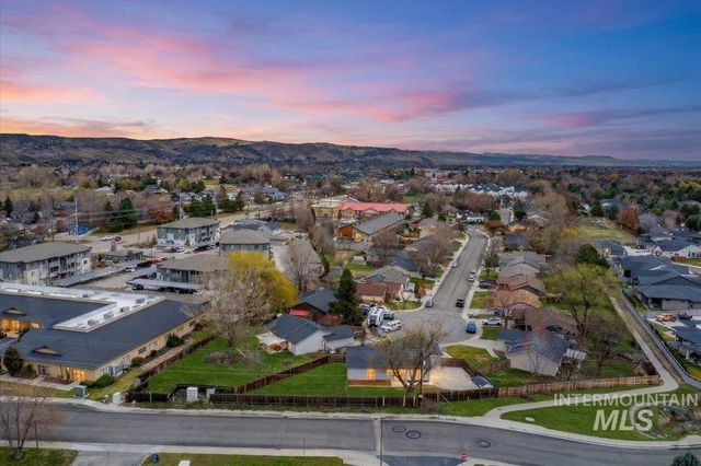 9480 W Wakefield Court, Garden City, ID 83714