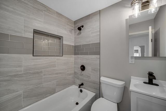 2412 Schrage Avenue, Whiting, IN 46394