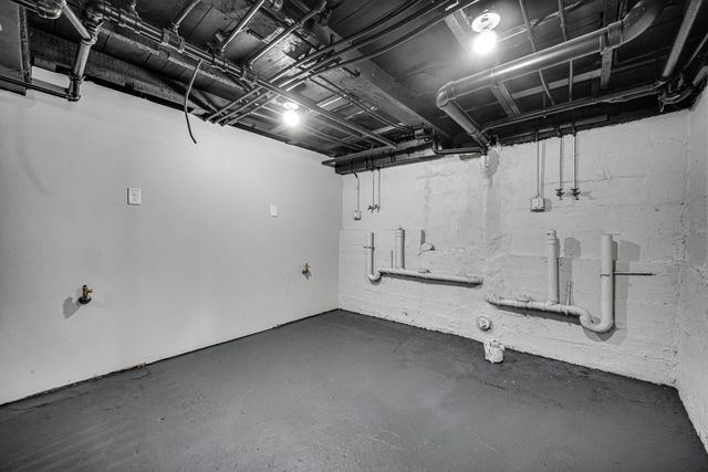 2412 Schrage Avenue, Whiting, IN 46394