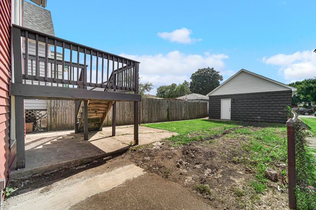 2412 Schrage Avenue, Whiting, IN 46394