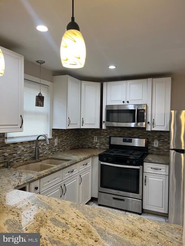 2013 DELMAR DR, Folcroft, PA 19032