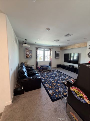 1905 Pienza Cir, Corona, CA 92882