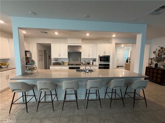 1905 Pienza Cir, Corona, CA 92882