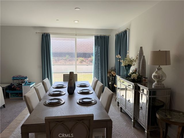1905 Pienza Cir, Corona, CA 92882