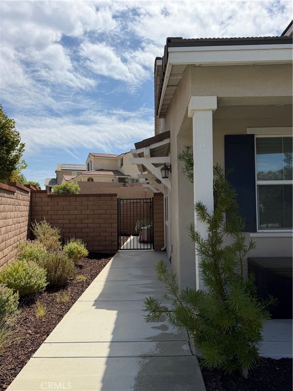 1905 Pienza Cir, Corona, CA 92882 — photo 3