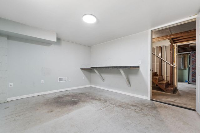328 Reese Avenue, Lancaster, OH 43130