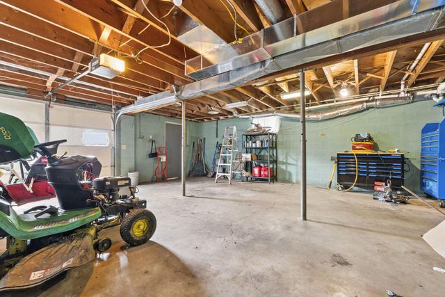 328 Reese Avenue, Lancaster, OH 43130