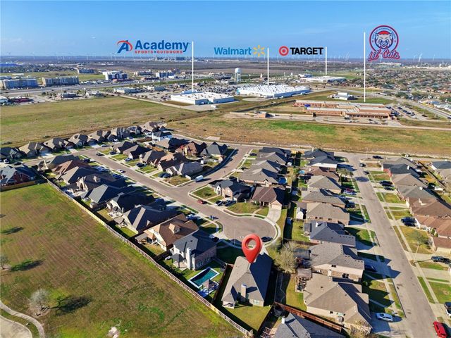 219 Couples Dr, Portland, TX 78374