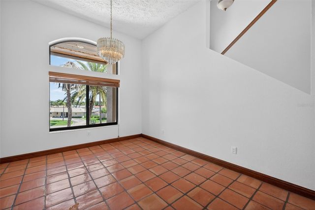 4300 13TH WAY NE, St Petersburg, FL 33703