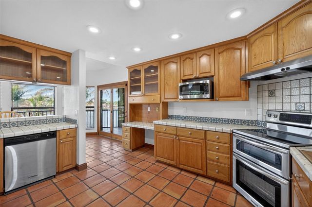 4300 13TH WAY NE, St Petersburg, FL 33703