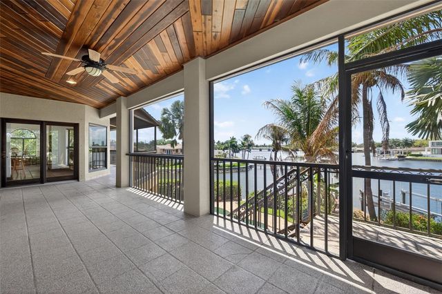 4300 13TH WAY NE, St Petersburg, FL 33703