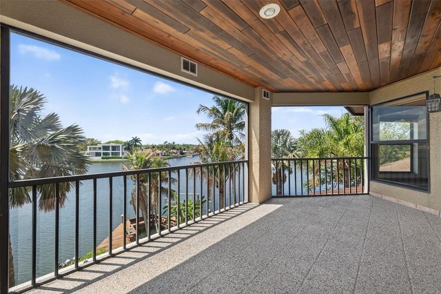 4300 13TH WAY NE, St Petersburg, FL 33703