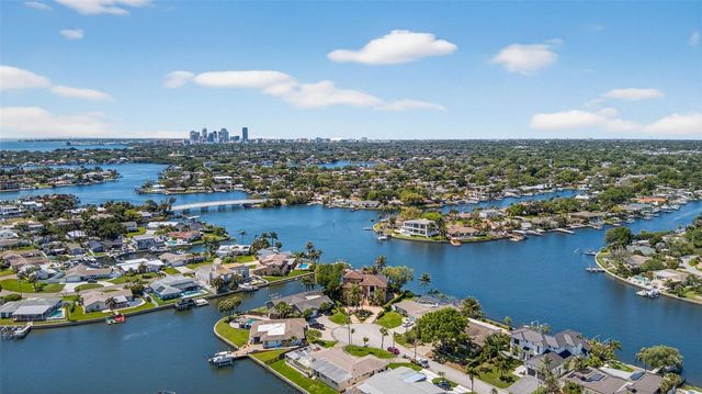 4300 13TH WAY NE, St Petersburg, FL 33703