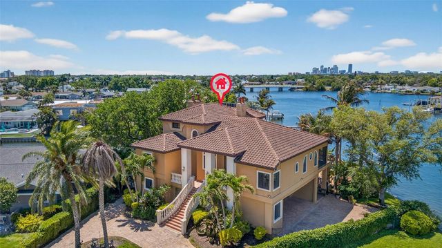 4300 13TH WAY NE, St Petersburg, FL 33703