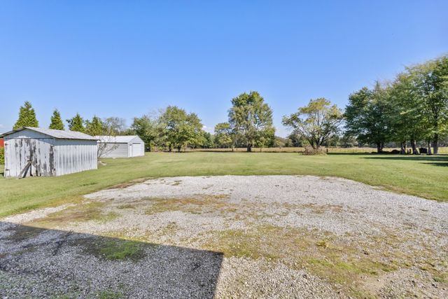 2487 Highway 52, E, Portland, TN 37148