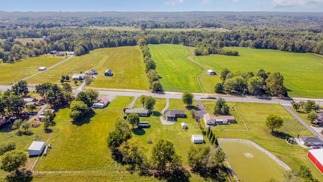 2487 Highway 52, E, Portland, TN 37148