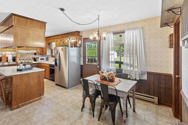 2487 Highway 52, E, Portland, TN 37148