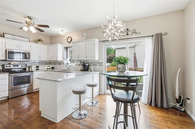 801 SW 35th Street, Lee's Summit, MO 64082