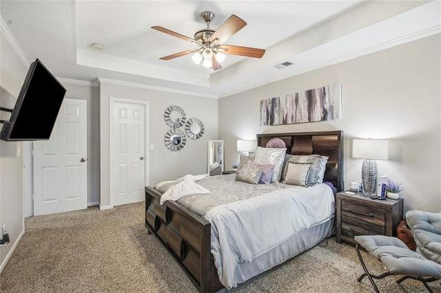 801 SW 35th Street, Lee's Summit, MO 64082