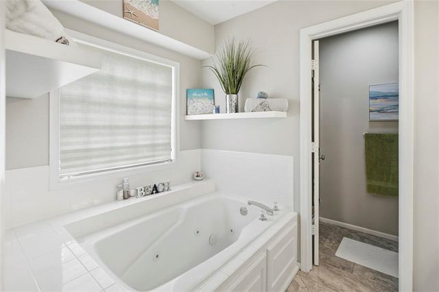 801 SW 35th Street, Lee's Summit, MO 64082