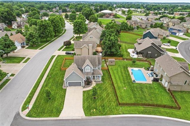 801 SW 35th Street, Lee's Summit, MO 64082