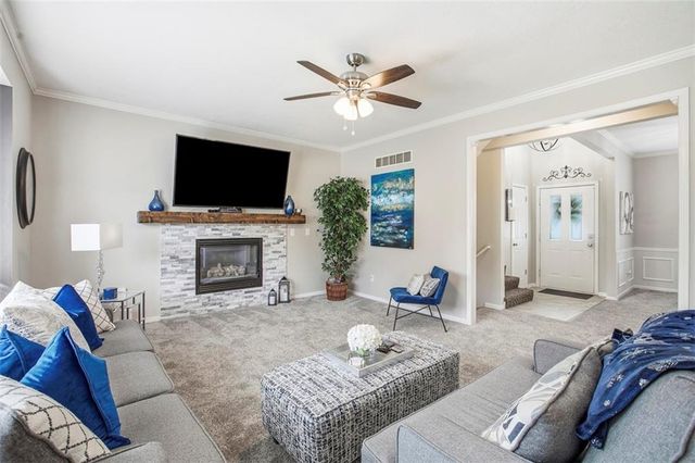 801 SW 35th Street, Lee's Summit, MO 64082