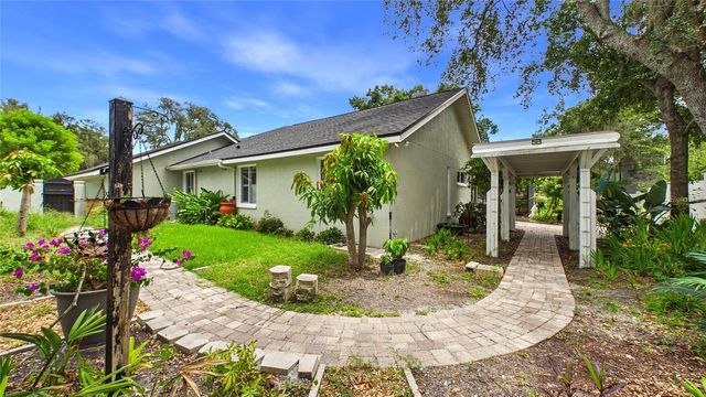 7225 RIVER FOREST LANE, Temple Terrace, FL 33617