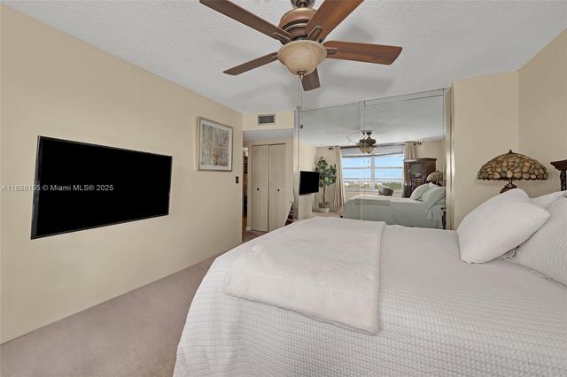 2750 NE 183rd St 2204, Aventura, FL 33160