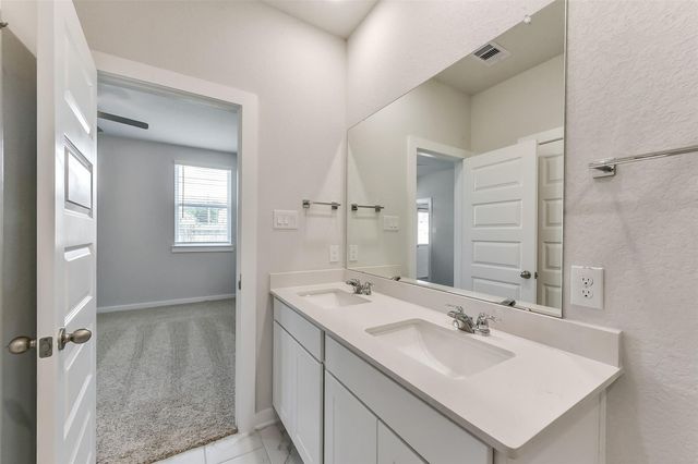10935 Independence Road, Cleveland, TX 77328