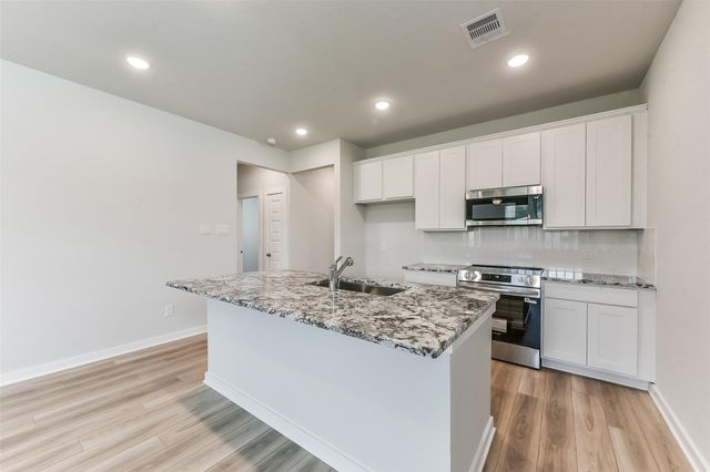 10935 Independence Road, Cleveland, TX 77328