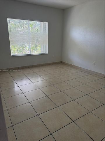 128 W 21st St 202, Hialeah, FL 33010