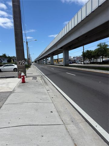 128 W 21st St 202, Hialeah, FL 33010