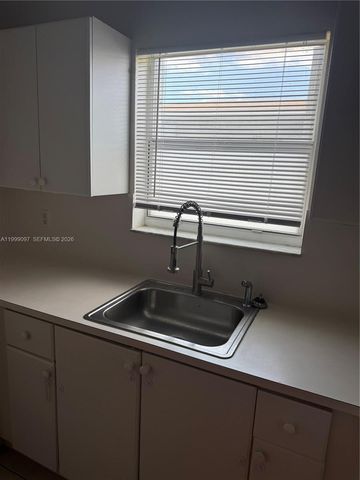 128 W 21st St 202, Hialeah, FL 33010