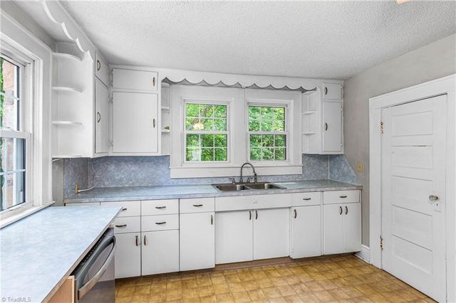 335 N Bridge Street, Jonesville, NC 28642