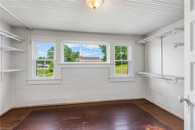 335 N Bridge Street, Jonesville, NC 28642