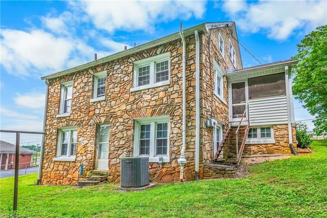 335 N Bridge Street, Jonesville, NC 28642