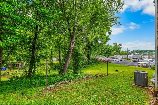 335 N Bridge Street, Jonesville, NC 28642