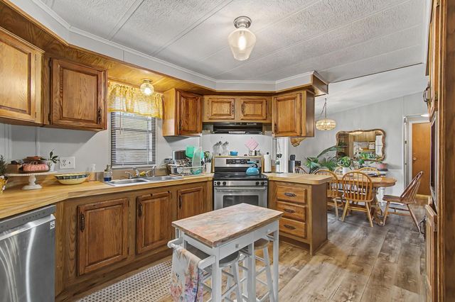 1928 W Corinth Road, Washington, VT 05675