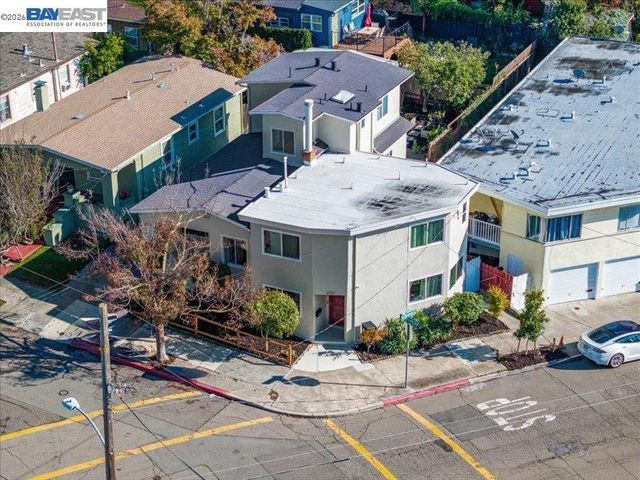 2924 Morcom Ave, Oakland, CA 94619