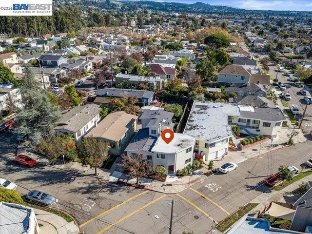 2924 Morcom Ave, Oakland, CA 94619